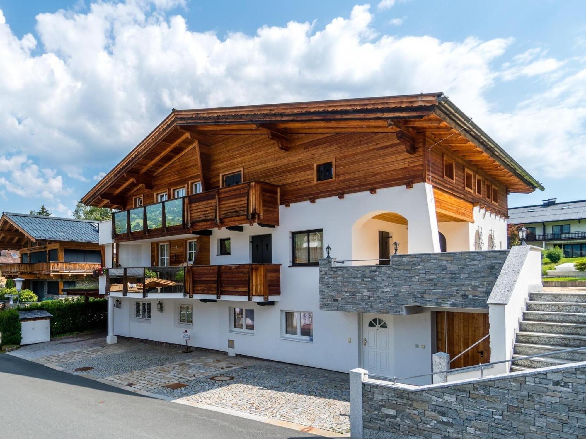 Apartment Near The Hahnenkamm Cable Car Kitzbühel Buitenkant foto