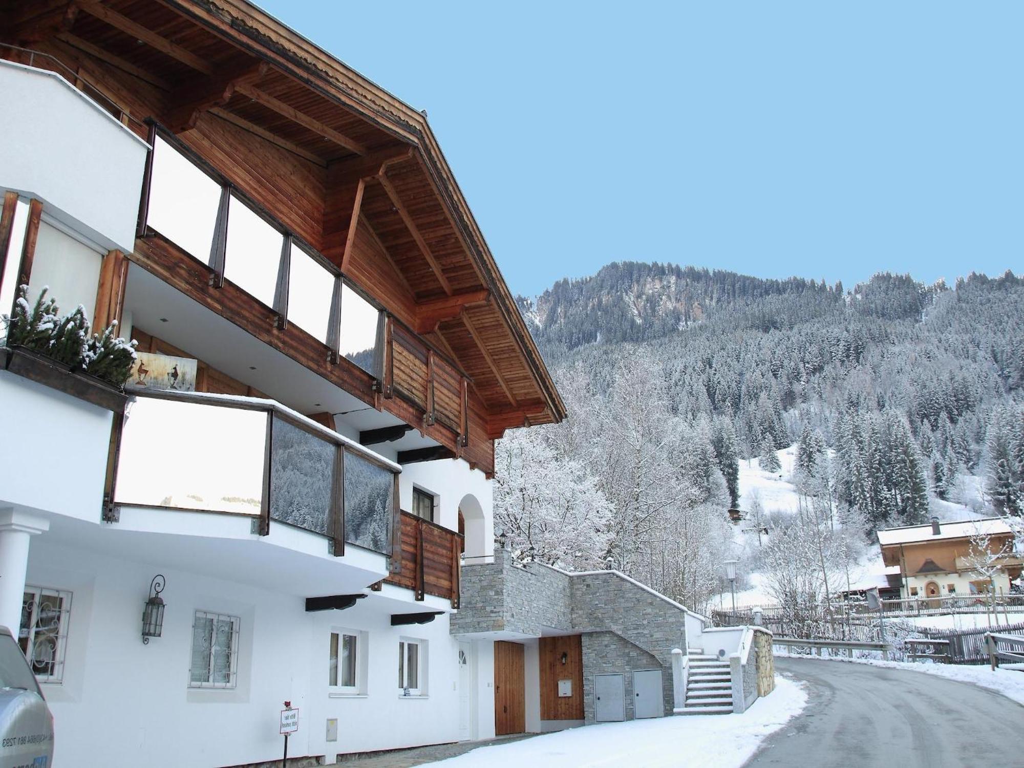 Apartment Near The Hahnenkamm Cable Car Kitzbühel Buitenkant foto