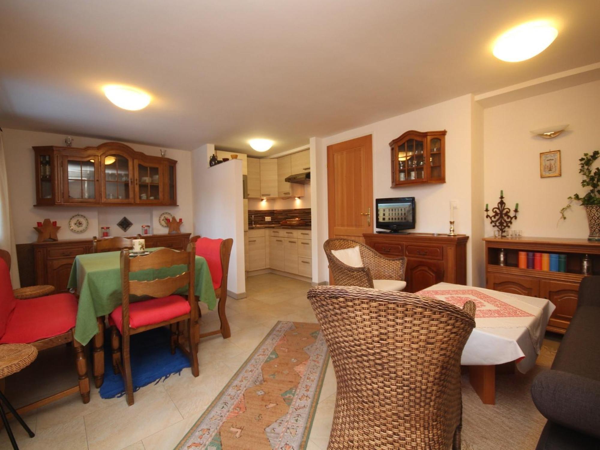 Apartment Near The Hahnenkamm Cable Car Kitzbühel Buitenkant foto