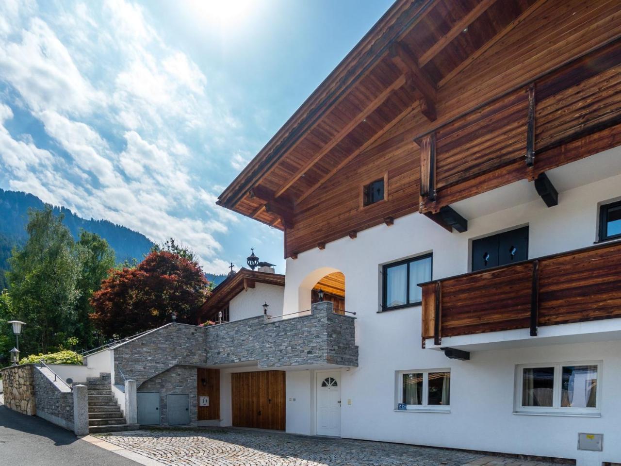 Apartment Near The Hahnenkamm Cable Car Kitzbühel Buitenkant foto